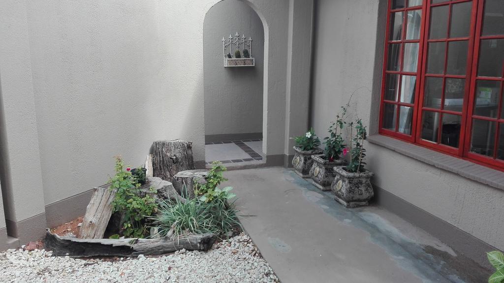 Gemutlich Guesthouse Upington Exterior photo